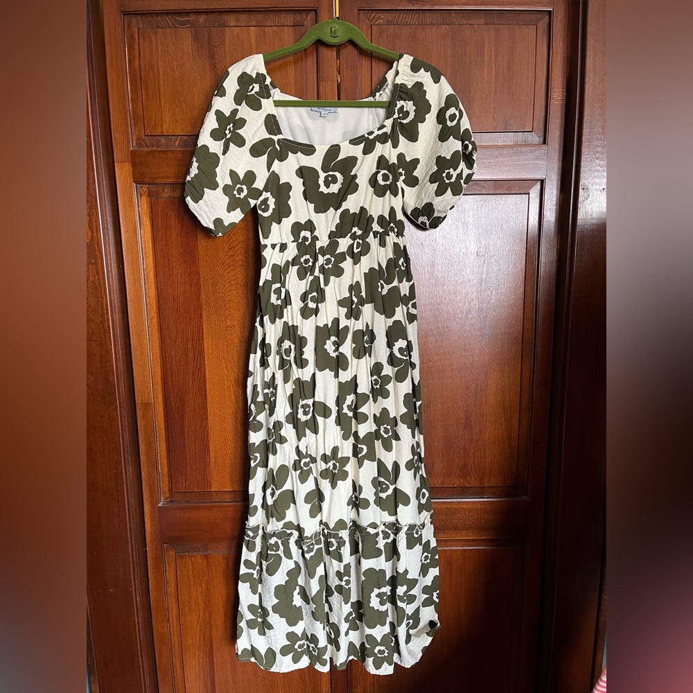 Polagram Bubble Sleeve Green and Ivory Floral Maxi Dress